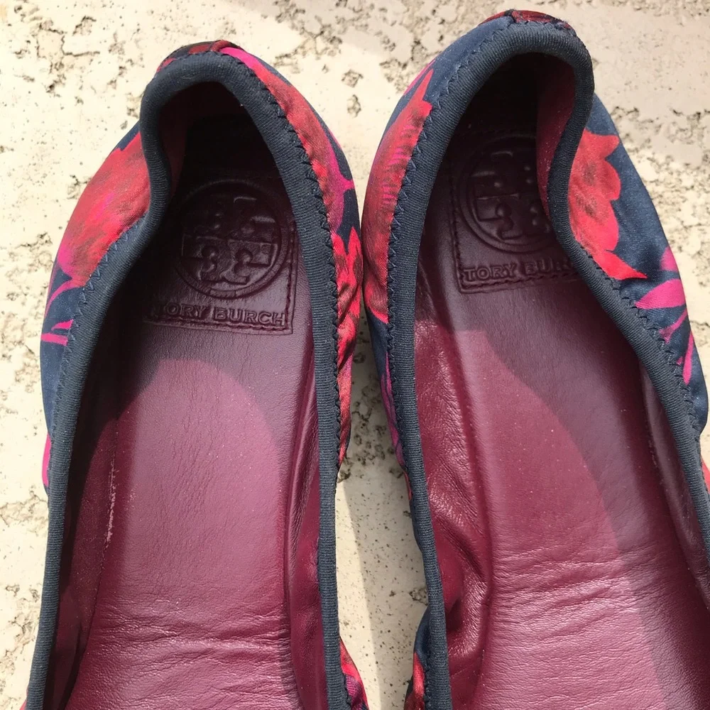 TORY BURCH Ally Ballet Flats Fabric Satin Red Navy Size 10 Box Included